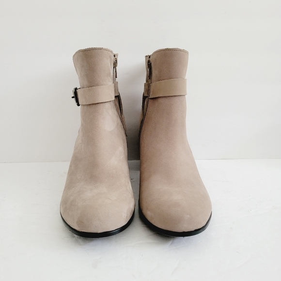 NEW ECCO Womens Dress Classic Gray Taupe Ankle Bootie Size 8-8.5 - Picture 3 of 8